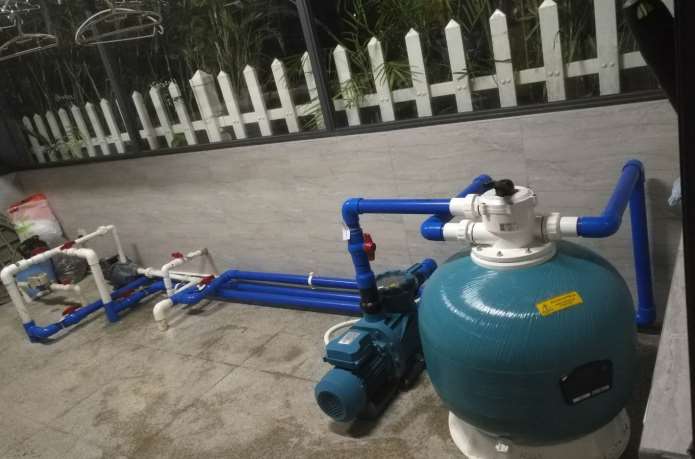?？诿酪晞e墅B3棟魚(yú)池過(guò)濾設(shè)備安裝工程